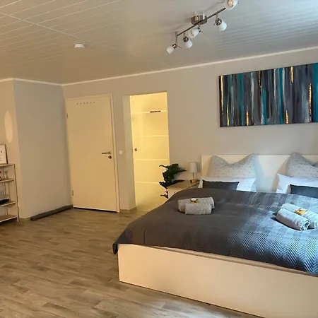 Apartment Ruhiges City-studio Mit Terrasse&separater Küche