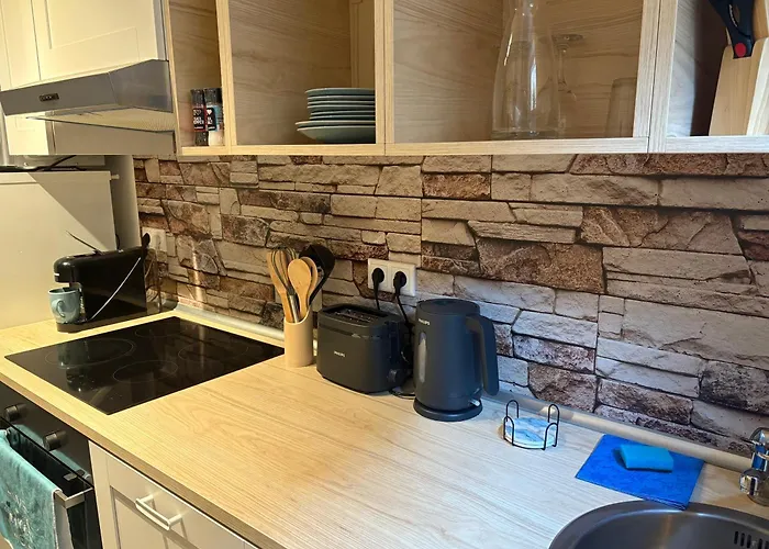 Appartement Neu In Mit Grosser Terrasse I Separate Kueche I Eckbadewanne Und Dusche