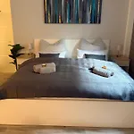 Daire Neu In Mit Grosser Terrasse I Separate Kueche I Eckbadewanne Und Dusche